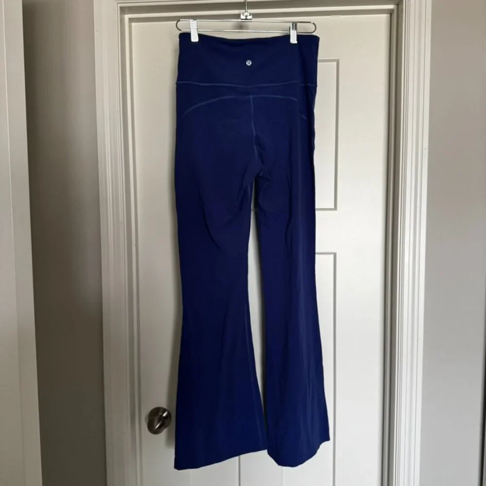 Lululemon Groove Super-High-Rise Flared Pant *Nulu Psychic size 10 - Picture 8 of 10